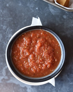 Photo of Quart of Salsa Roja