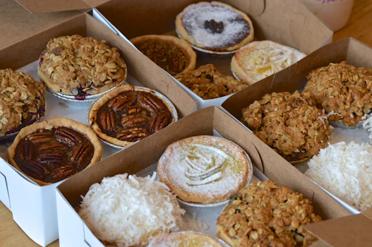 Photo of Dozen Individual Minnie Pies