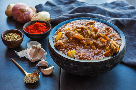 Photo of Medium Tray of Lamb Curry