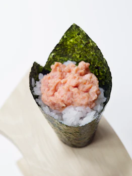 Photo of Spicy Tuna Handrolls