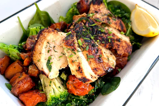 Photo of Chicken & Veggie Macro Bowl