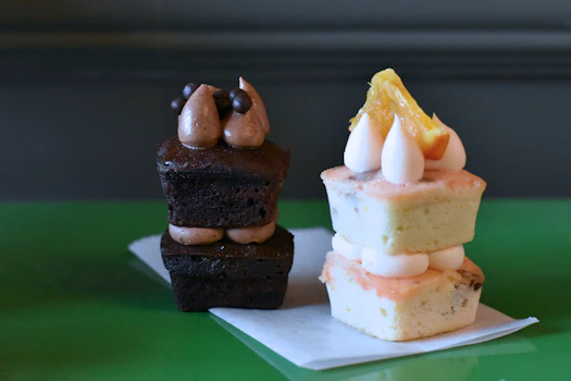 Photo of Dozen Individual Boozy Minnies