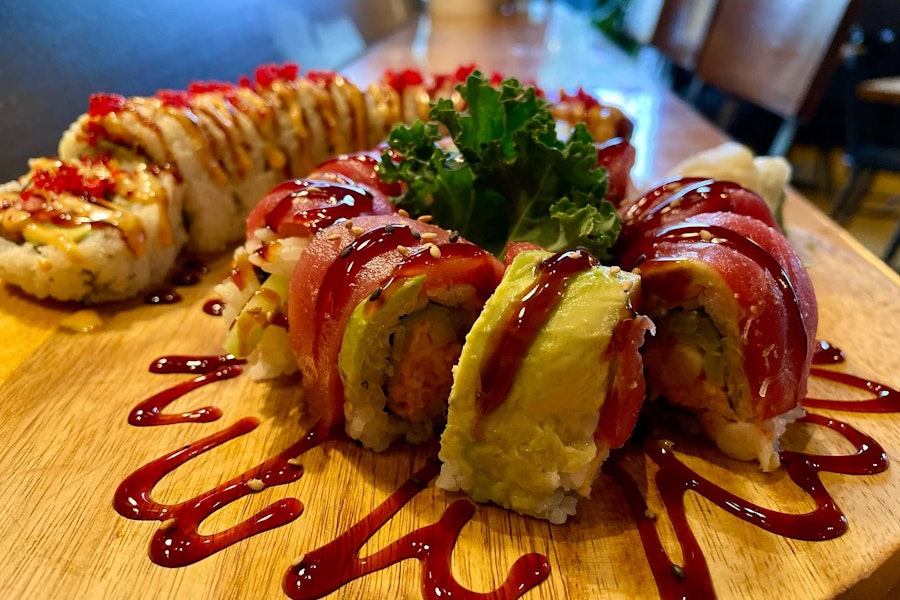 Kin Sushi & Thai Cuisine Corporate Catering and Group Ordering located at 1132 N Milwaukee Ave, Chicago, IL 60642, USA. Kin Sushi & Thai Cuisine's top menu items include Combination Sushi Roll Box, Pad Thai Boxed Lunch, Fried Rice Boxed Lunch.