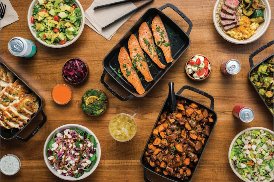 Quality Greens Kitchen Corporate Catering and Group Ordering located in New York City. Quality Greens Kitchen's top menu items include Medium Combo Package, Large Combo Package, Small Combo Package.