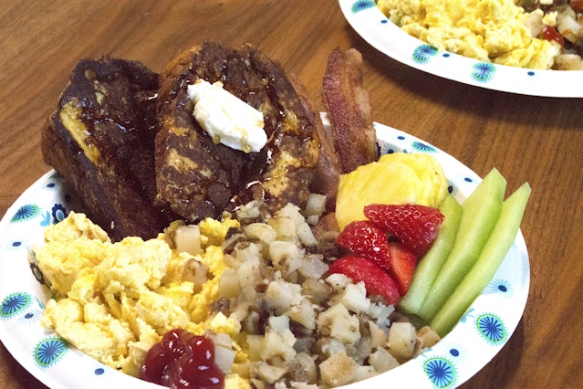 Classic American Hot Breakfast Buffet - Image 1