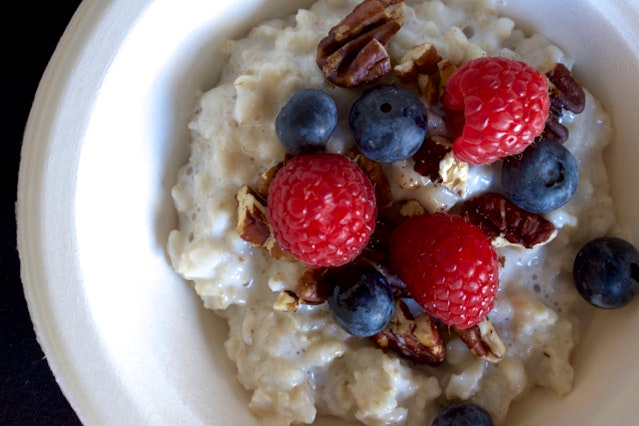 Hot Steel-Cut Oatmeal Bar