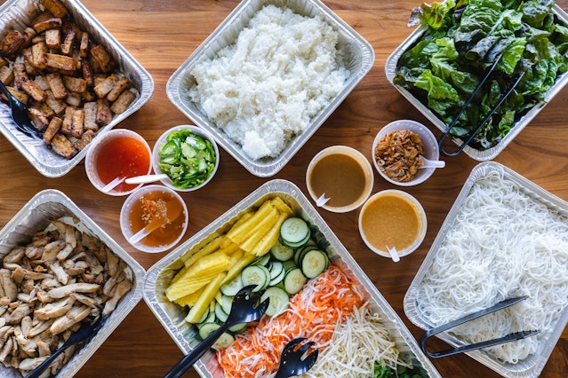 DIY Vietnamese Bowls by Freshroll