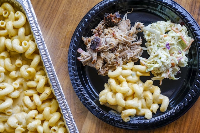 Smoking Kow's Famous BBQ Meal