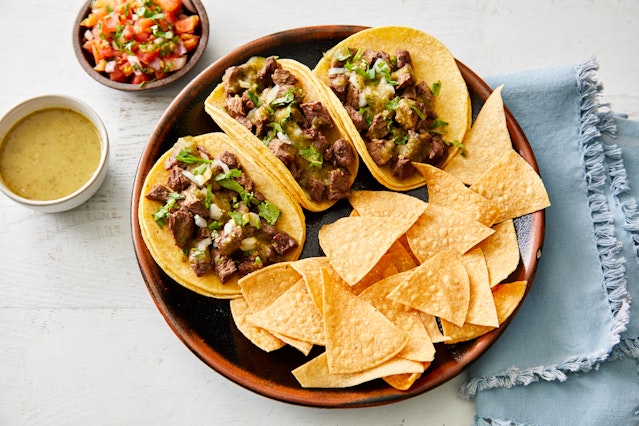 Individual Mexican Meals by Tacos and Churros