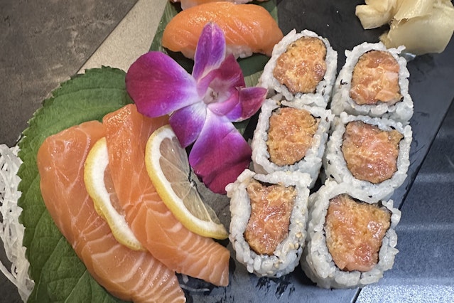 Individual Sushi Boxes