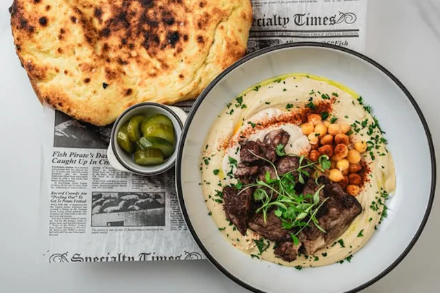 Entrées, Bowls, Sandwiches & More!