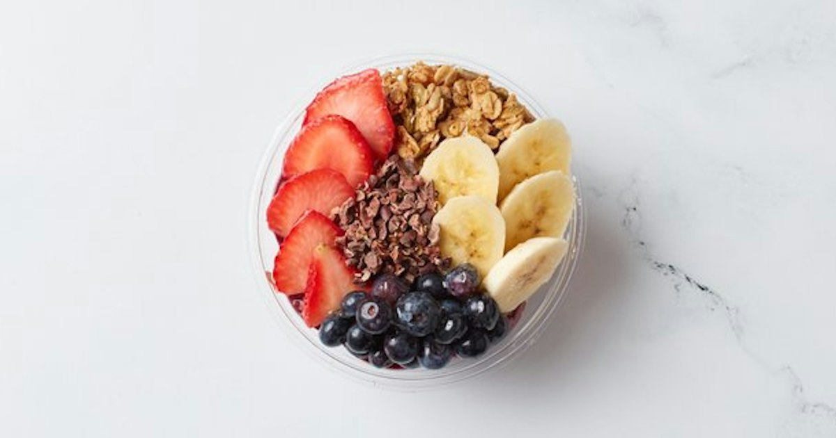 getting to know: graze craze | catercow Images High... Acai Bowls from Toastique | CaterCow